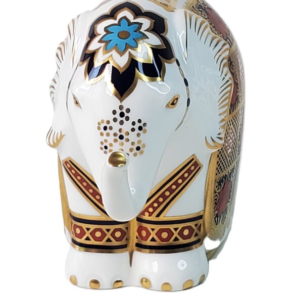 Royal Crown Derby Elephant Paperweight – Imari Pattern, Gold Stopper - Picture 5 of 13